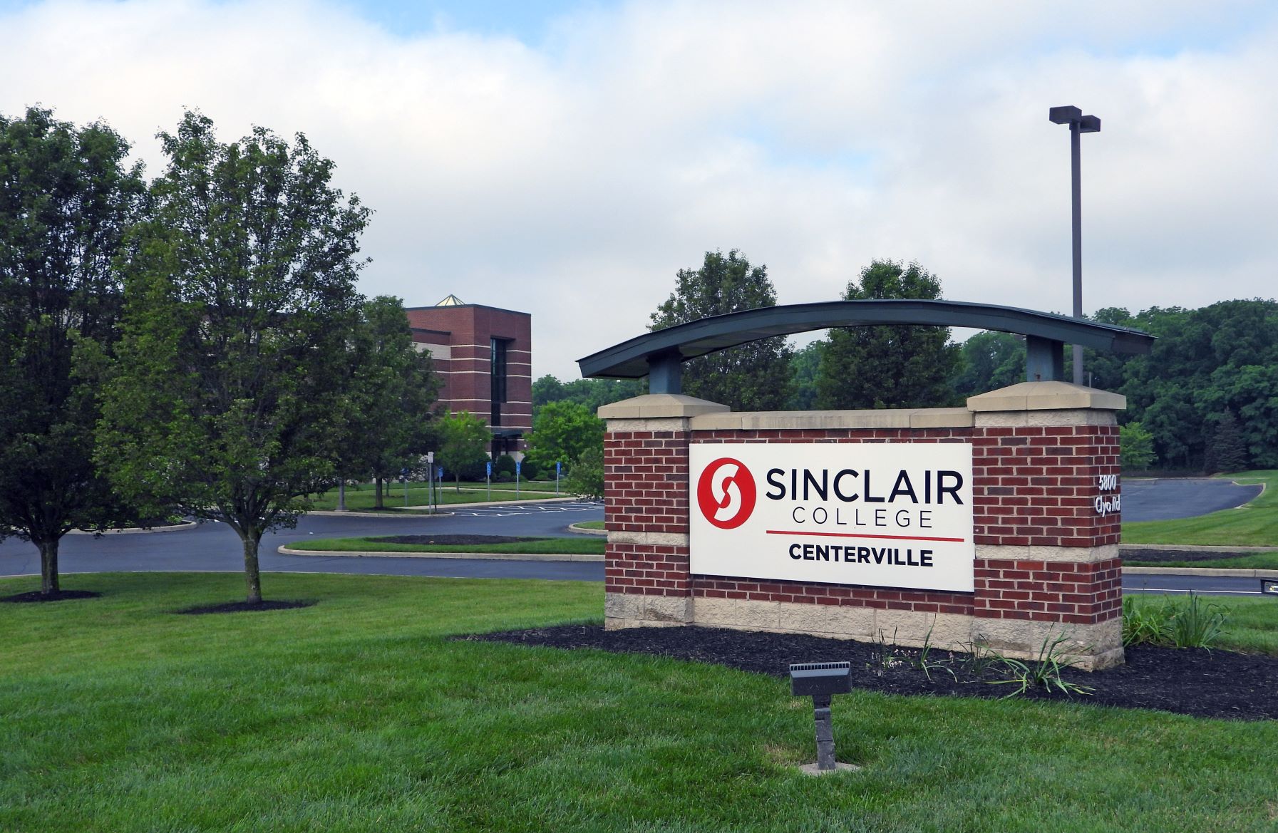 Sinclair Centerville (2)